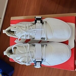 Nike Air Force 270 AH6772 100